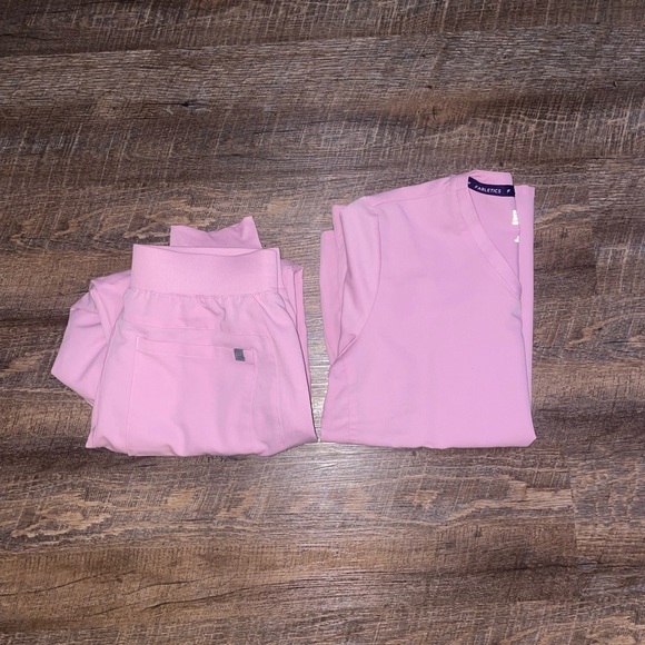 Fabletics Other - Fabletics Pink Activewear Set
